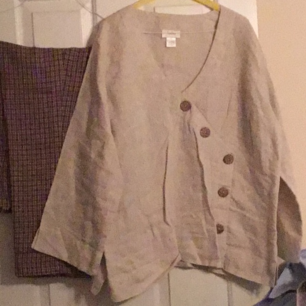 2pc pant suit, 100% linen Neiman Marcus